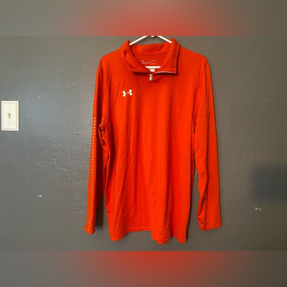 Under Armour Men's orange Half Zip Loose‎ Pullover Size Large